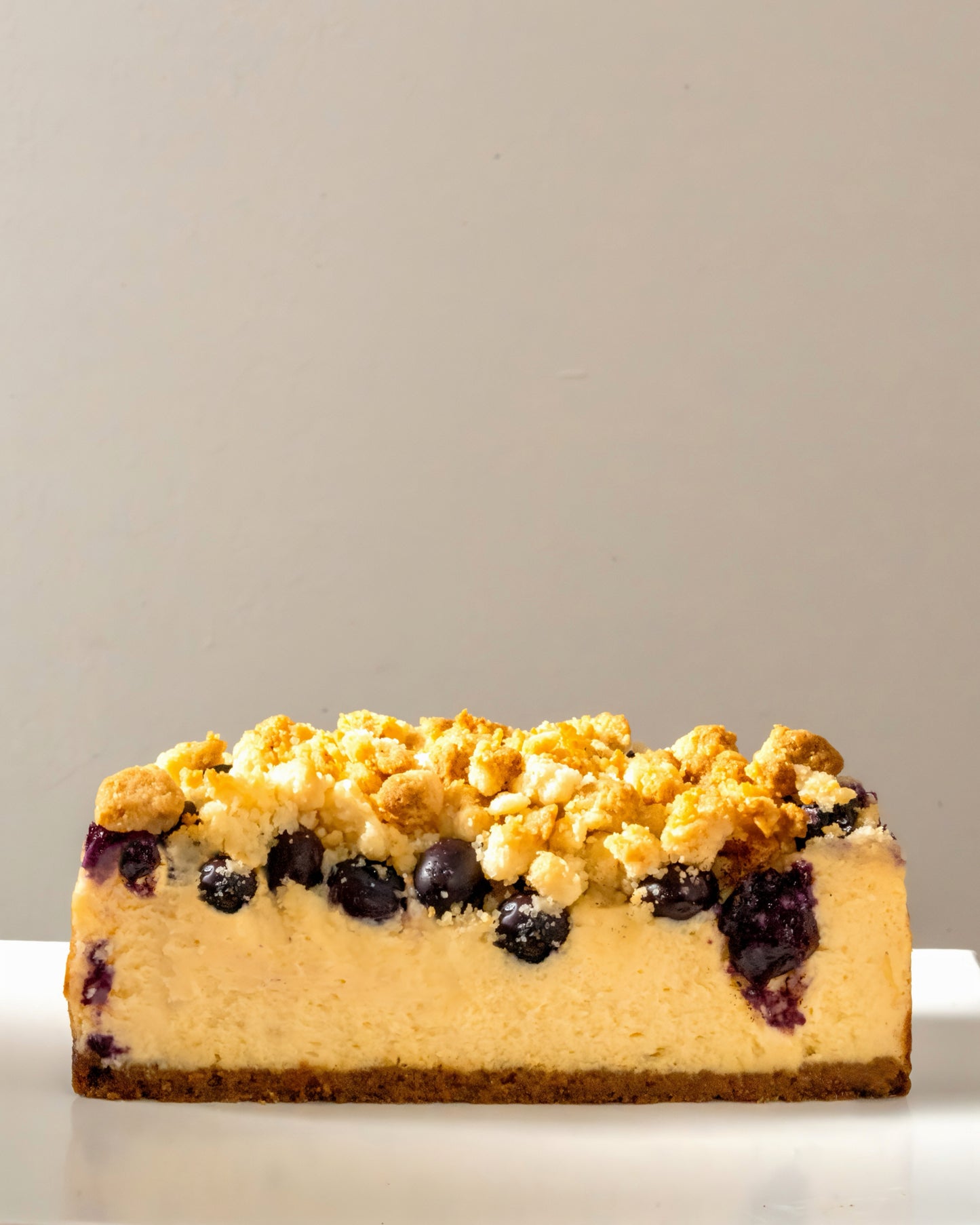New York Blueberry Crumble Cheesecake